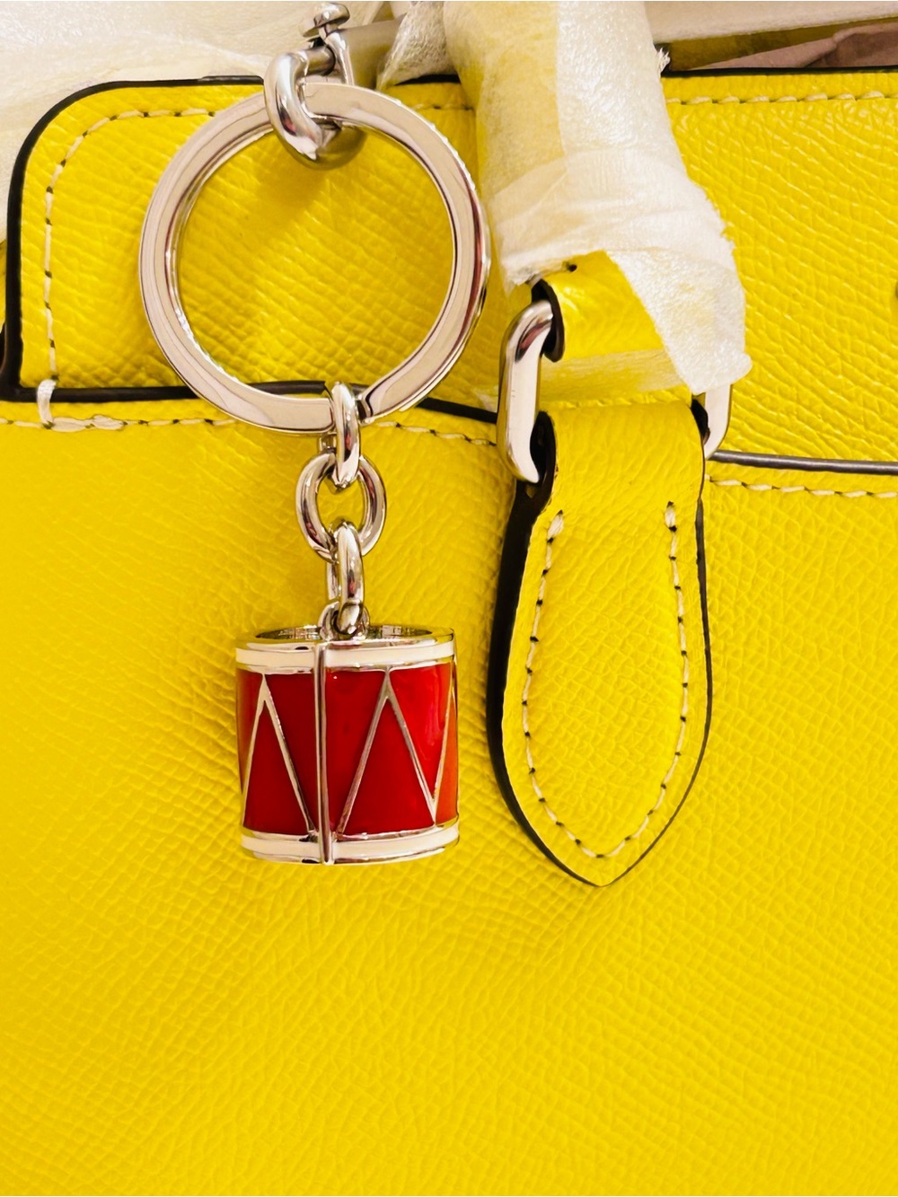 EXTREMELY RARE Coach Y2K Red Drum Keychain/ Bag Charm - Picture 16 of 16